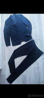Moderní společenský pánský oblek Zara