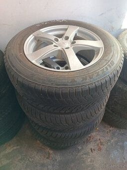 Elektrony se zimnimi pneu 225/65 R17