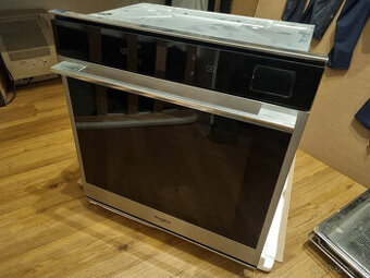 Vestavná parní trouba Whirlpool