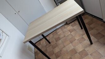 Malý Ikea stůl