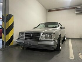 Mercedes Benz E200coupe W124