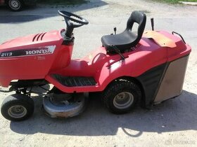 Prodám travní traktor HONDA - Třeboň