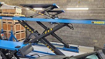 Nůžkový zvedák s přípravou na geometrii, nosnost 5000KG