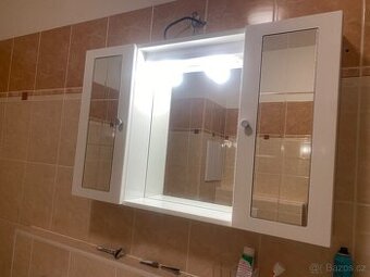 Koupelnova skrinka se zrcadlem - POUZE DNES