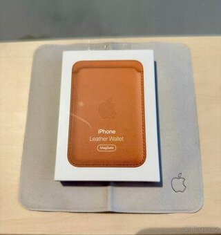 Apple kožená peněženka 2. generace MagSafe a Find My