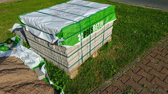Zámková dlažba 20x10x6 cm přírodní, cca 12m2 zcela nová