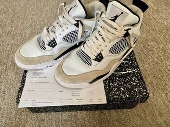 Air Jordan 4 retro