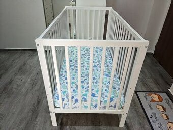 Dětská masivní postýlka 120x60cm