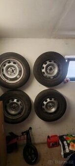 Zimni pneu 215/65 r 16