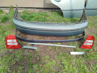 Zadní světla a narazník Škoda octavia 1