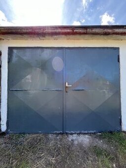 Pronajmu garáž v Hradci Králové - Slezské předměstí