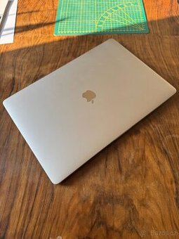 MacBook pro 16 s retina disp. 2019 nepoužívaný