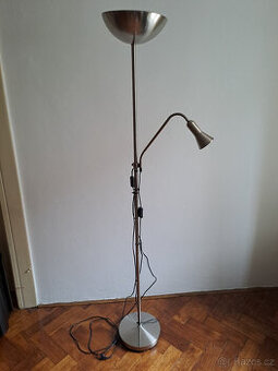 Stojací lampa