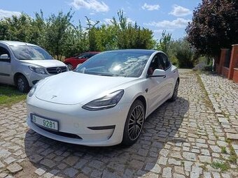Tesla Model 3 Std Range Plus