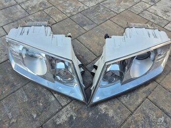 Světla Š-Octavia II před faceliftem xenonové