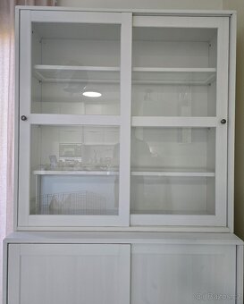 IKEA HAVSTA vitrína se soklem