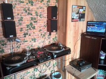 Hledám lektora na tek/hardtek/jungletek