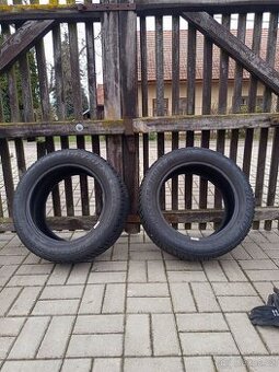 2ks Dunlop 215/55/16 zimní