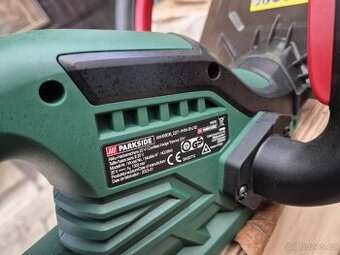 Parkside AKU nůžky na živý plot