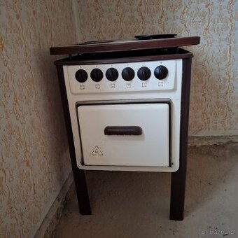 Sporák starožitný 1950