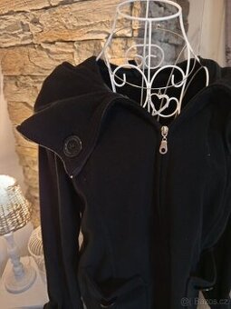 Dámská fleecová bunda velkou kapucou