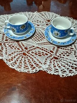 Retro hrníčky s podsalky