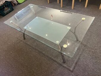 Stolek konferenční