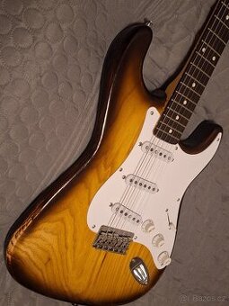 prodám kytaru Stratocaster