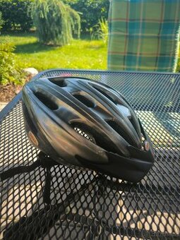 Cyklistická přilba Bell