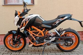 KTM 390 Duke,A2