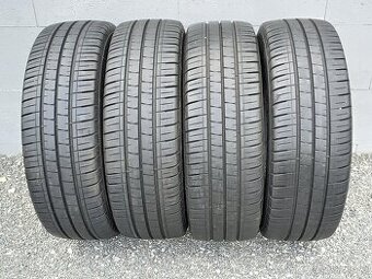 Pěkné letní pneu Vredestein 215/65/16C vzorek 8mm