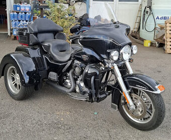HARLEY-DAVIDSON Triglide /Tříkolka/