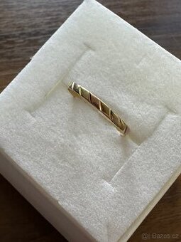 Zlatý prstýnek