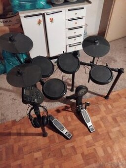 Elektronické bubny Alesis