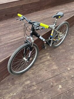 GT Aggressor 27.5 – horské kolo pro výšku 155–175 cm