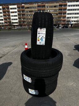 Letní pneu - 235/40R19 96Y XL Ventus Evo K137 Hankook