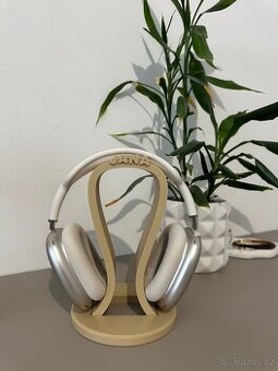 Personalizovaný stojan na sluchátka