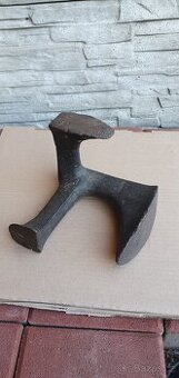 ŠEVCOVSKA KOVADLINA