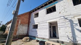 Prodej domu 4+kk, Stříbrnice, hrubá stavba, pozemek 327 m²