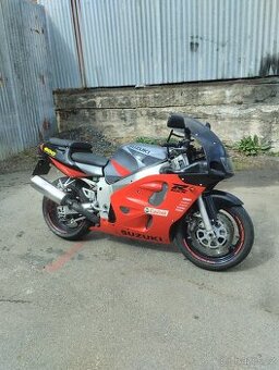 Suzuki srat 600