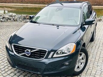 Volvo XC60 2.4 D5 4x4 151KW MANUÁL 1.MAJITEL NAVI SERVISKA