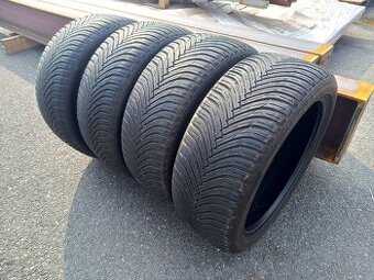 Pneu 225/45 R18 95W celoroční pneumatiky
