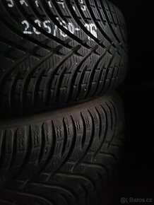 Zimní 205/60 r16 96 H