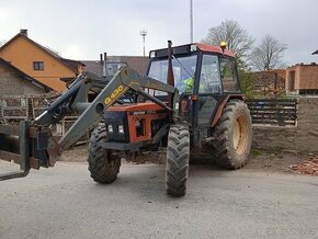 Zetor 6340 s nakladačem + paletizační vidle