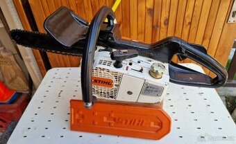 Retezova pila STIHL 020AV (90. leta)