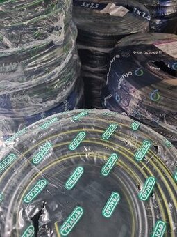 Kabel CYKY 3x1,5/ 3x2,5/ 5x1,5/ 5x2,5 balíky 100m