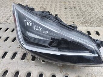 Seat Árona/ Ibiza prave světlo