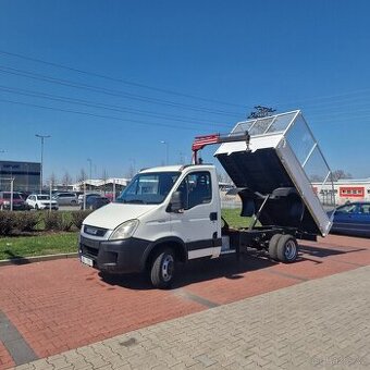 Iveco Daily 35 C 15 -sklápěč s hydraulickou rukou do 3,5t.