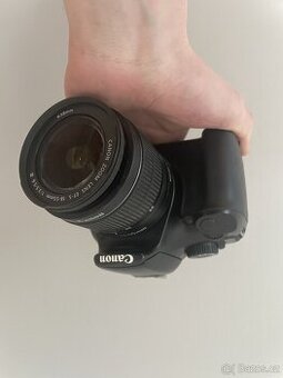 Zrcadlovka Canon 1100d