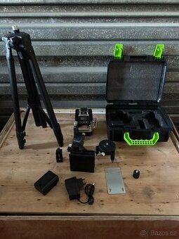 Samonivelační křížový laser 4 x 360°
